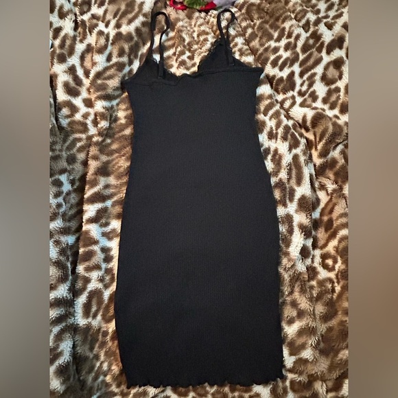 Black Ribbed  Dress - Picture 2 of 5